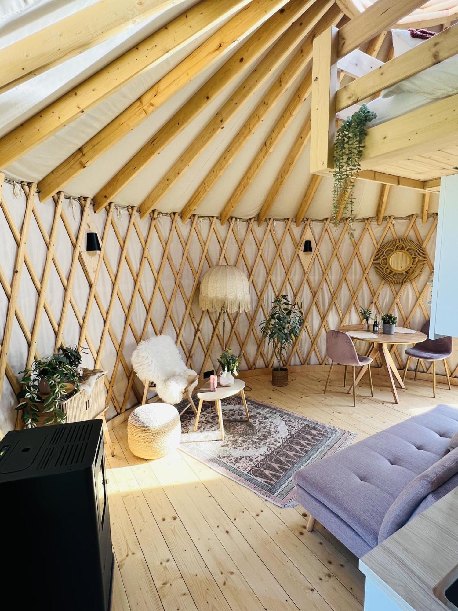 Magnolia Hoeve - Unieke Bestemming Voor Paardenliefhebbers En Bijzondere Overnachtingen In De Natuur Ledeacker Extérieur photo