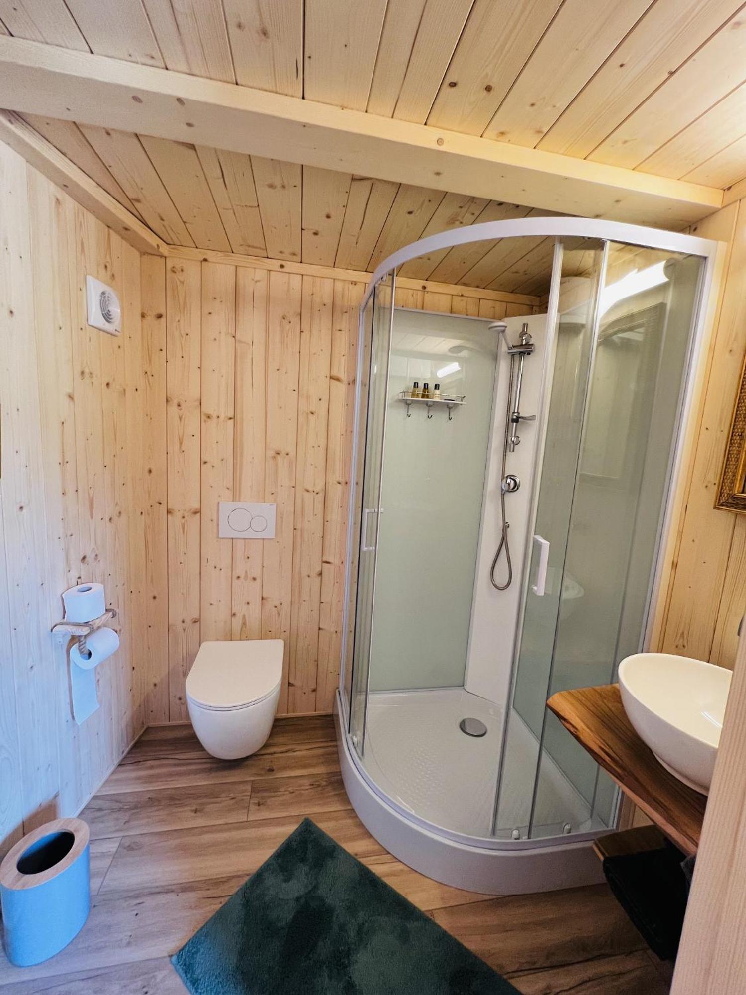 Magnolia Hoeve - Unieke Bestemming Voor Paardenliefhebbers En Bijzondere Overnachtingen In De Natuur Ledeacker Extérieur photo