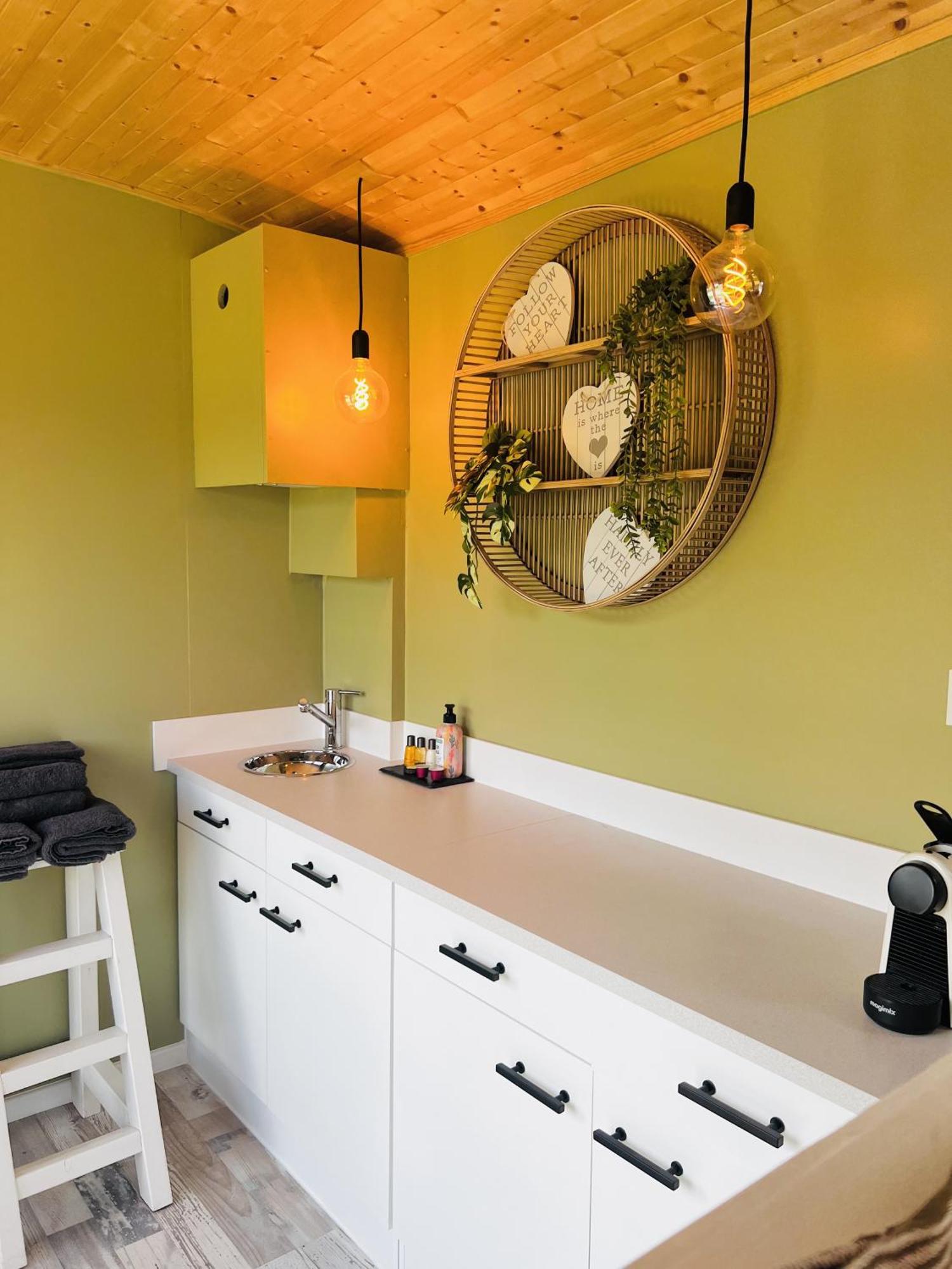 Magnolia Hoeve - Unieke Bestemming Voor Paardenliefhebbers En Bijzondere Overnachtingen In De Natuur Ledeacker Extérieur photo