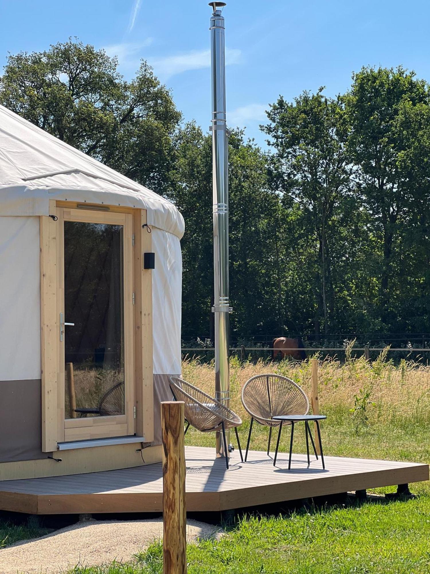 Magnolia Hoeve - Unieke Bestemming Voor Paardenliefhebbers En Bijzondere Overnachtingen In De Natuur Ledeacker Extérieur photo