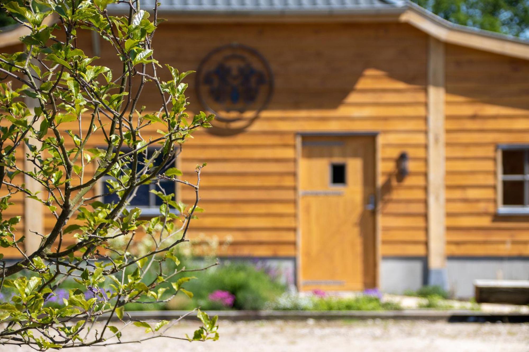 Magnolia Hoeve - Unieke Bestemming Voor Paardenliefhebbers En Bijzondere Overnachtingen In De Natuur Ledeacker Extérieur photo