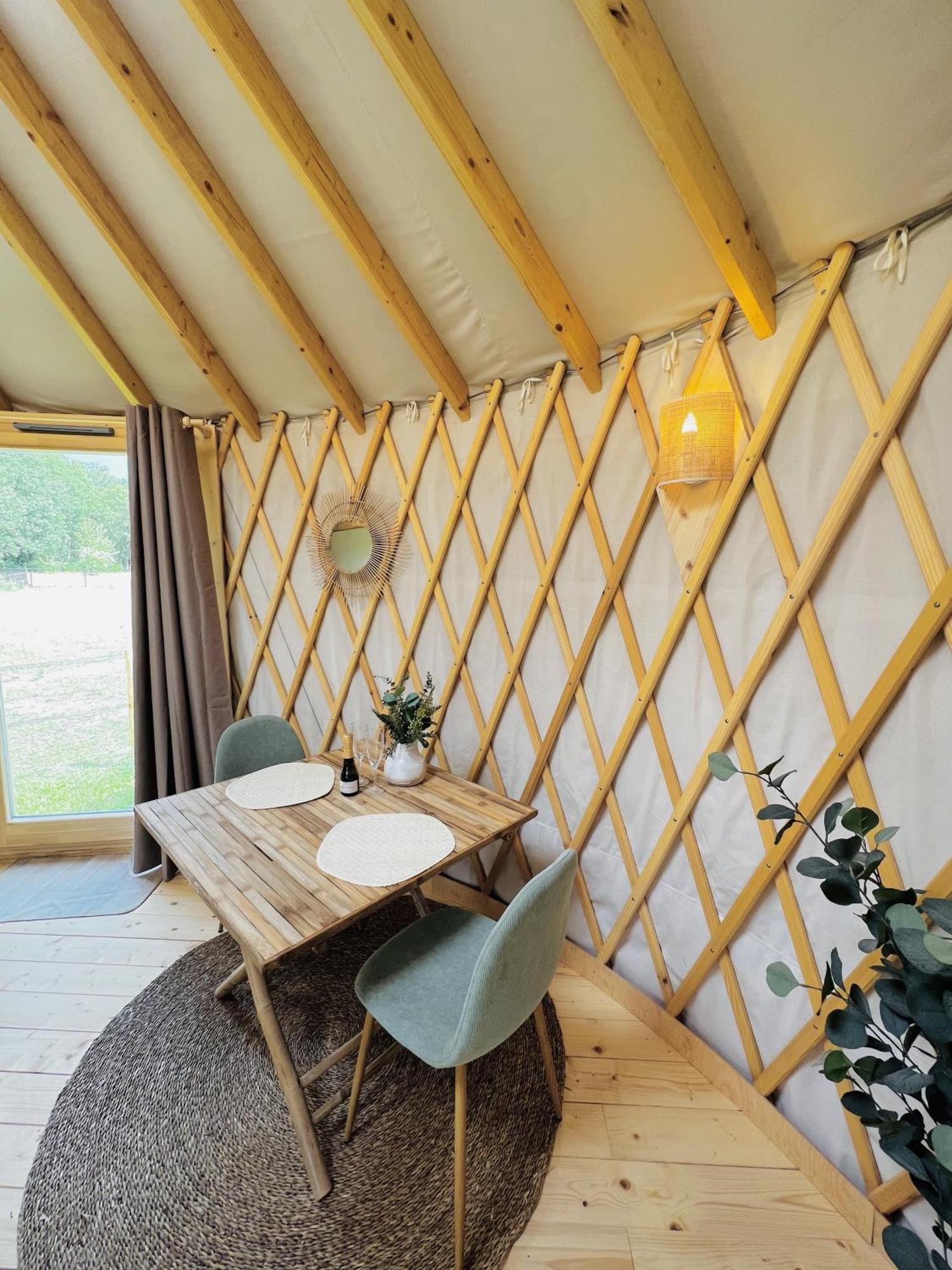 Magnolia Hoeve - Unieke Bestemming Voor Paardenliefhebbers En Bijzondere Overnachtingen In De Natuur Ledeacker Extérieur photo